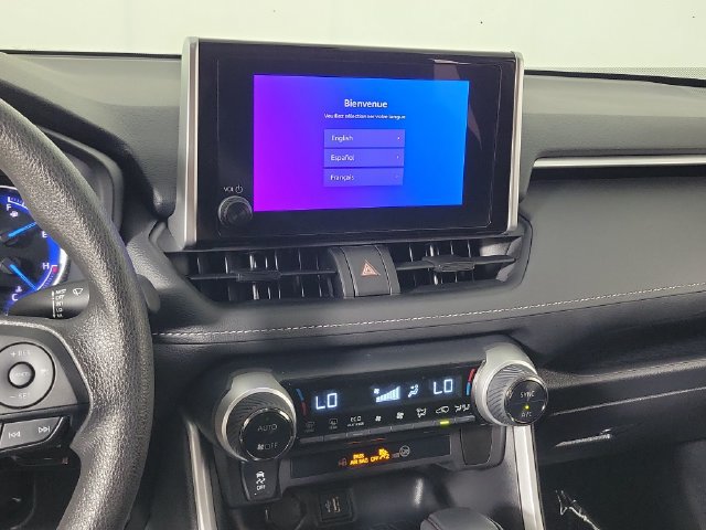 Used 2025 Toyota RAV4 LE AWD/4WD image 28