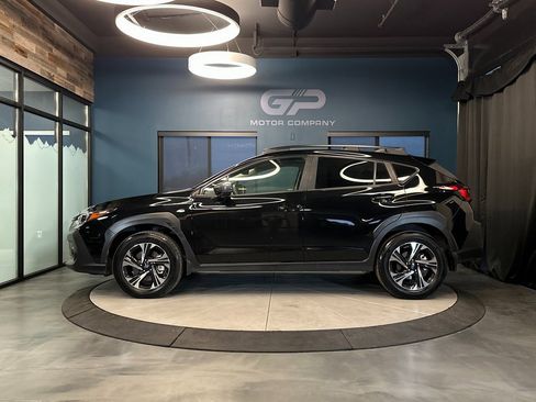 Used 2024 Subaru Crosstrek 2.0i Premium w/ Popular Package #4 image 6