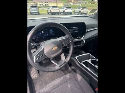 Used 2025 Chevrolet Equinox LT w/ Safety and Technology Package