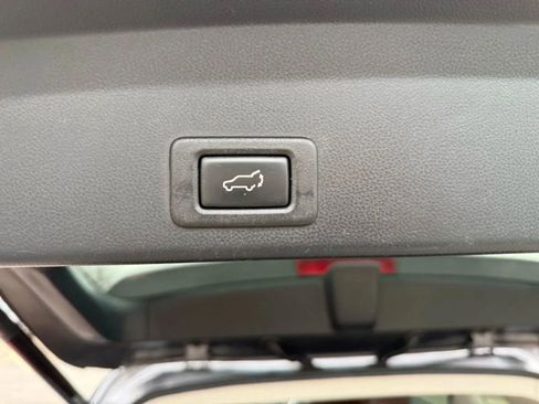 Used 2019 Subaru Ascent Touring AWD/4WD image 26