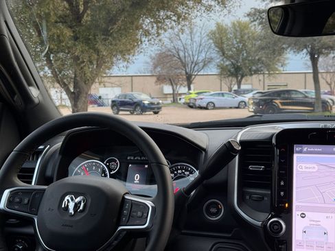 Used 2025 RAM 2500 Big Horn image 35