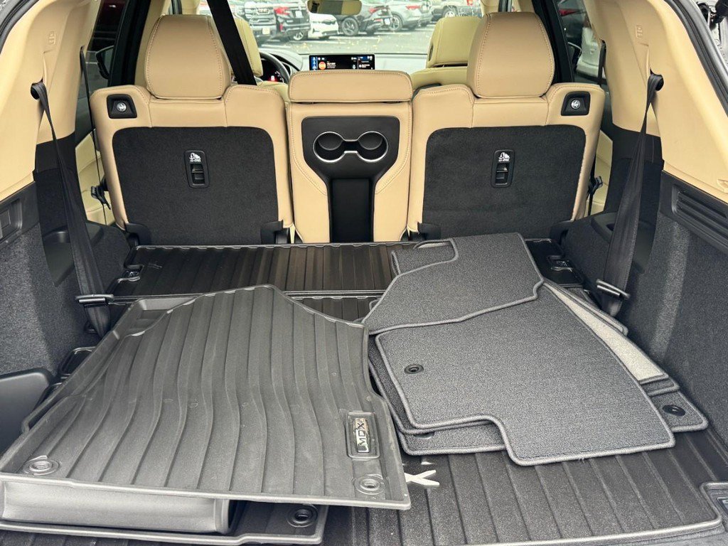 Certified 2026 Acura MDX SH-AWD image 5