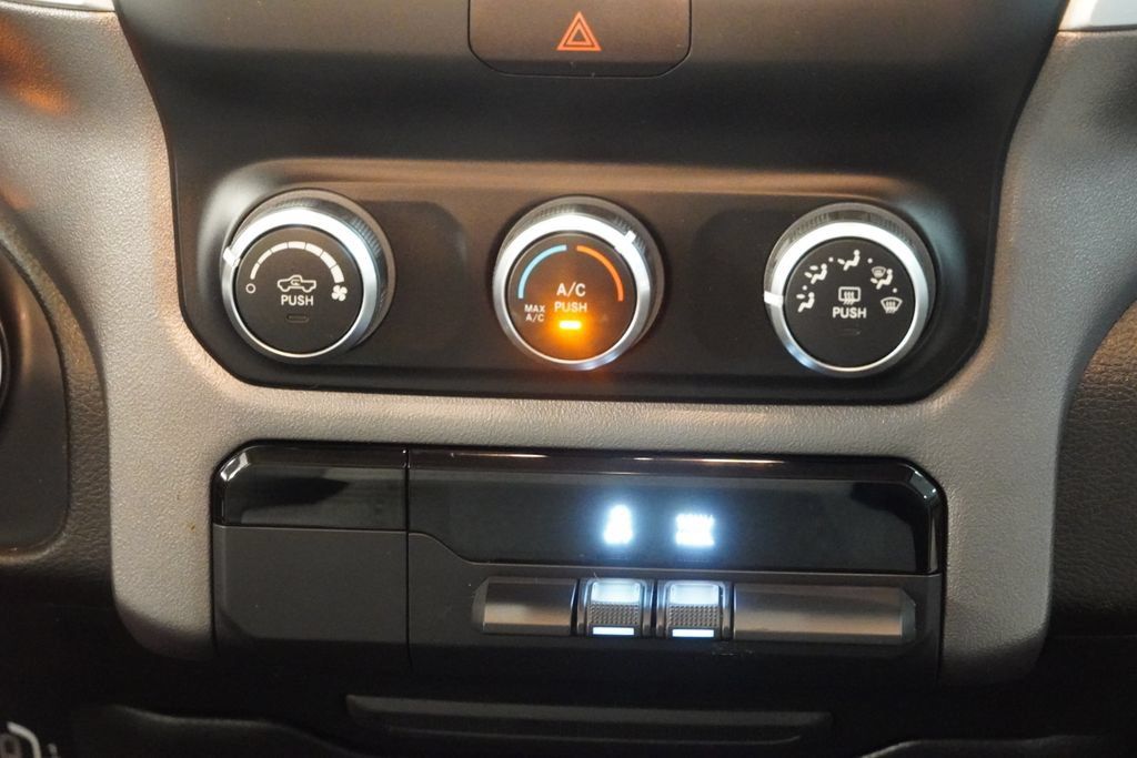 Used 2019 RAM 1500 Big Horn AWD/4WD image 20
