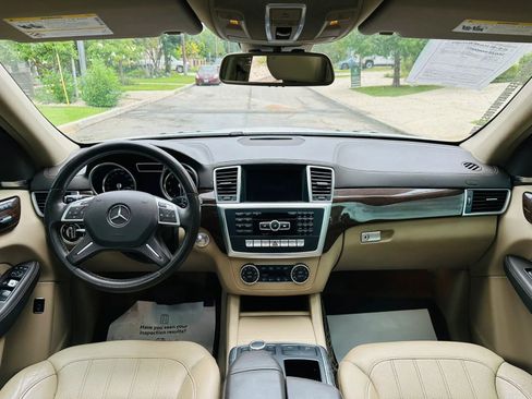 Used 2016 Mercedes-Benz GL 450 4MATIC image 24