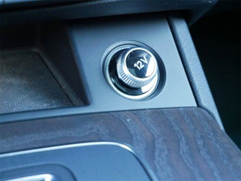 Used 2018 Audi Q5 2.0T Premium Plus w/ Premium Plus Package image 24