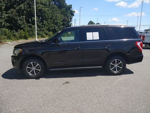 Used 2021 Ford Expedition XLT image 7