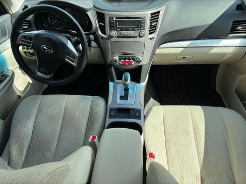 Used 2012 Subaru Outback 2.5i Premium w/ All-Weather Pkg AWD/4WD image 19
