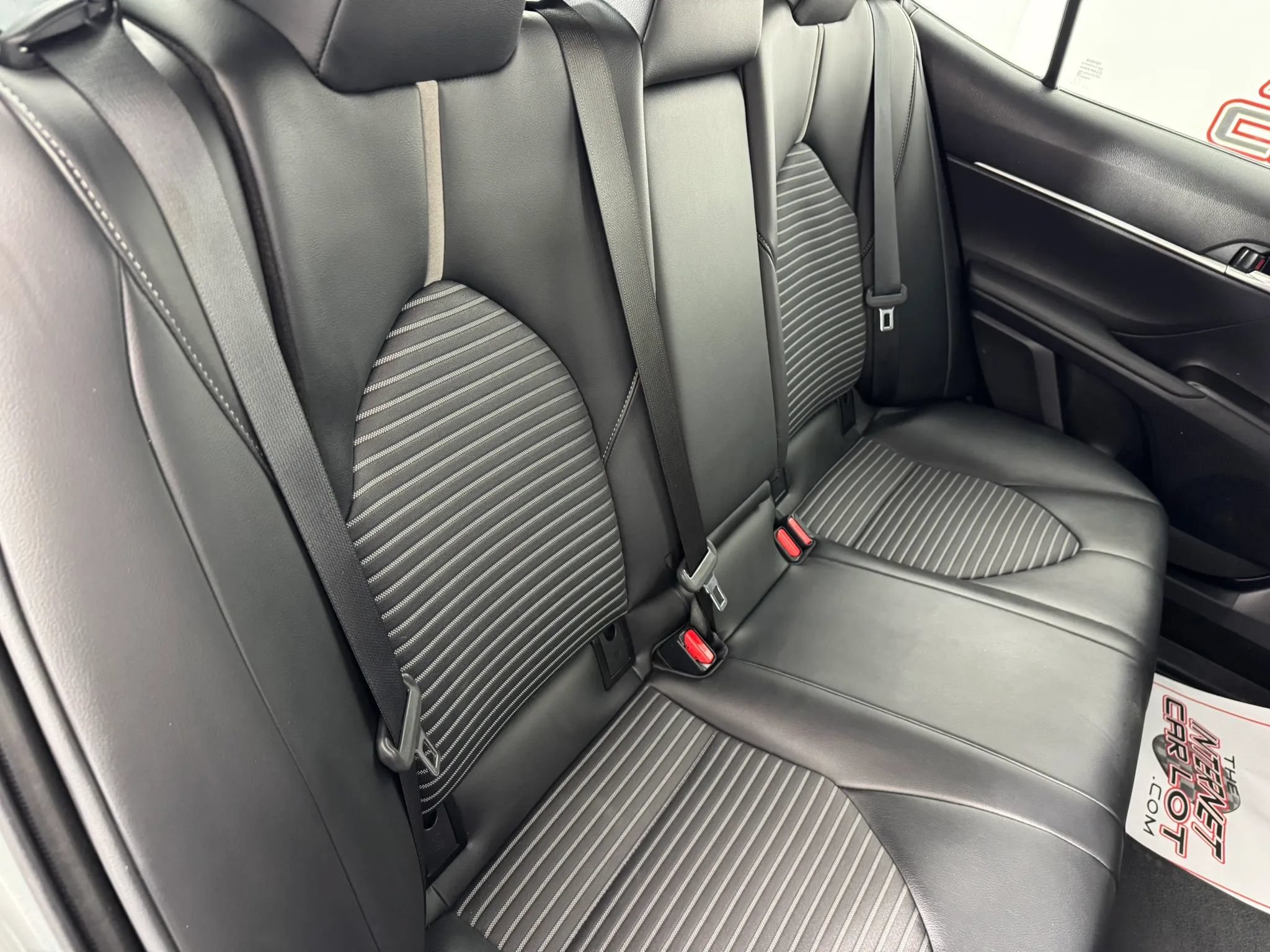 Used 2023 Toyota Camry SE FWD image 33