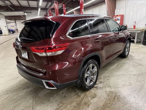 Used 2018 Toyota Highlander Limited image 5