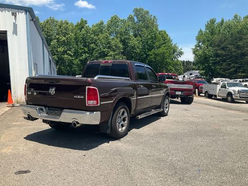 Used 2015 RAM 1500 Laramie w/ Convenience Group AWD/4WD image 5