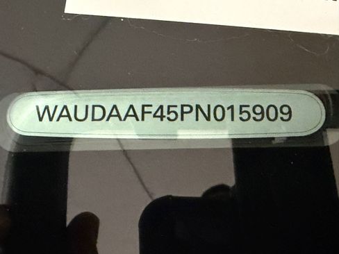 Used 2023 Audi A4 2.0T Premium w/ Convenience Package image 21