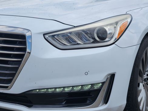 Used 2017 Genesis G90 3.3T Premium RWD image 8