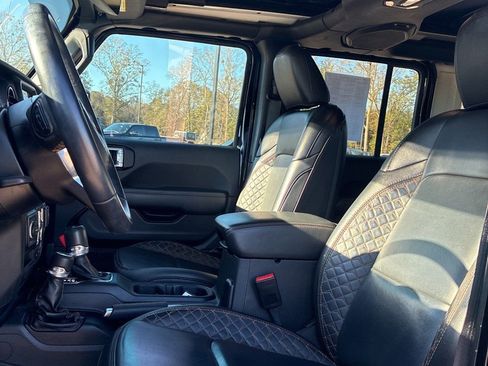 Used 2022 Jeep Wrangler Unlimited Sahara image 11