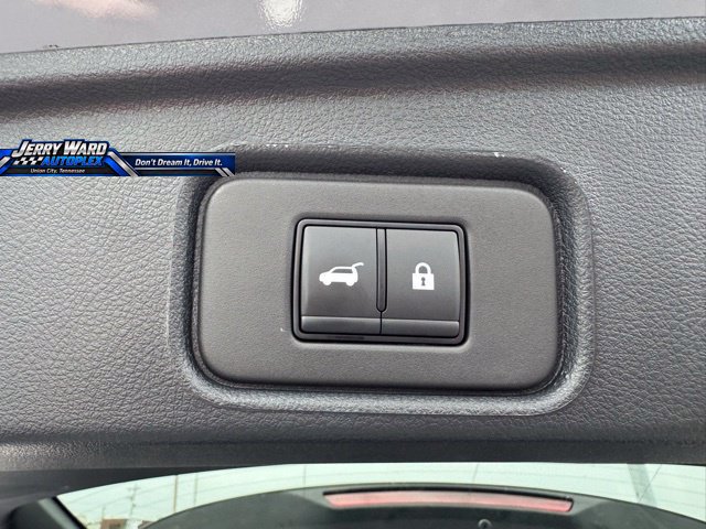 Used 2025 Nissan Pathfinder Platinum FWD image 28