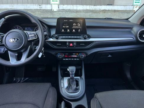Used 2019 Kia Forte LXS image 15
