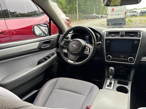 Used 2019 Subaru Legacy 2.5i Premium AWD/4WD image 9