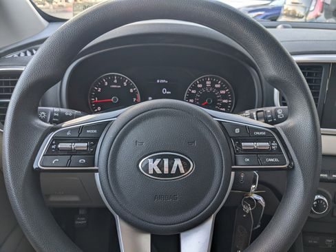 Certified 2022 Kia Sportage LX image 20
