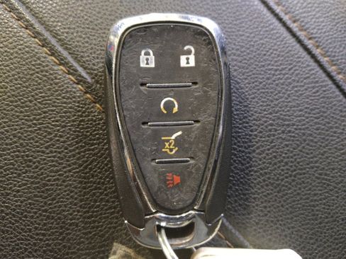 Used 2020 Chevrolet Traverse LT FWD image 32