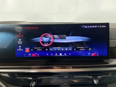 New 2026 BMW X5 xDrive50e w/ Climate Comfort Package image 15