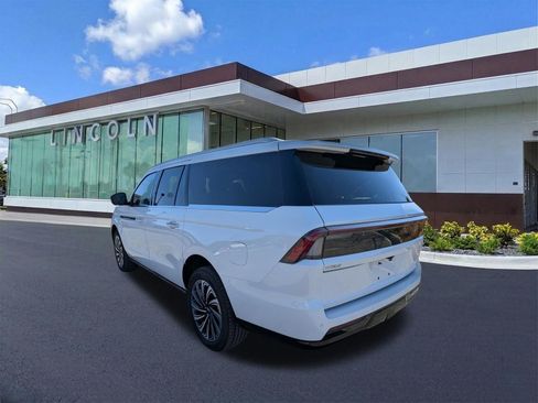 Certified 2025 Lincoln Navigator L Black Label image 7