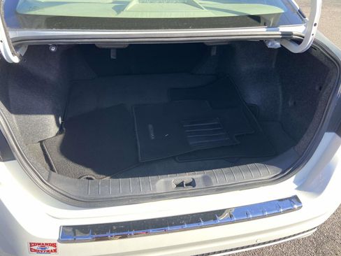 Used 2022 Nissan Altima 2.5 SV w/ SV Premium Package image 32