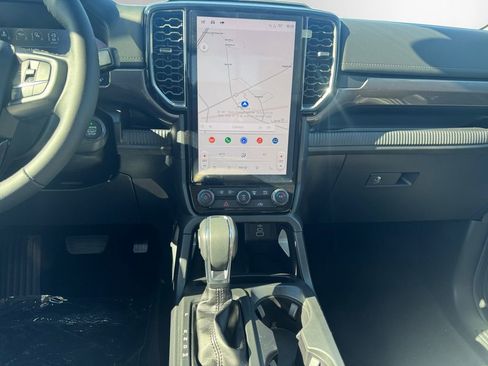 New 2025 Ford Ranger Lariat w/ Chrome Accent Package image 15
