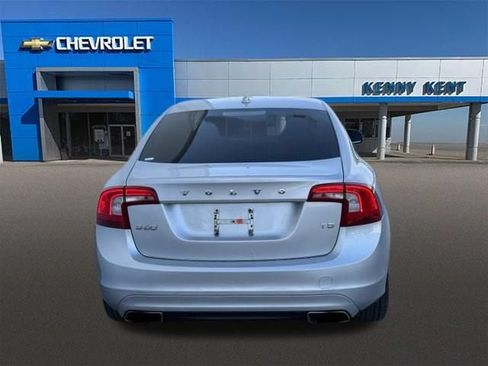 Used 2014 Volvo S60 T5 FWD image 5