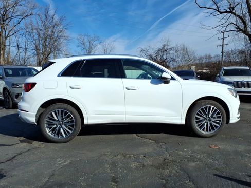 Used 2022 Audi Q3 2.0T Premium Plus w/ Premium Plus Package image 2