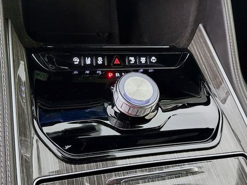 Used 2022 Jeep Wagoneer Series III image 22