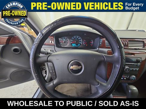 Used 2009 Chevrolet Impala LT FWD image 11