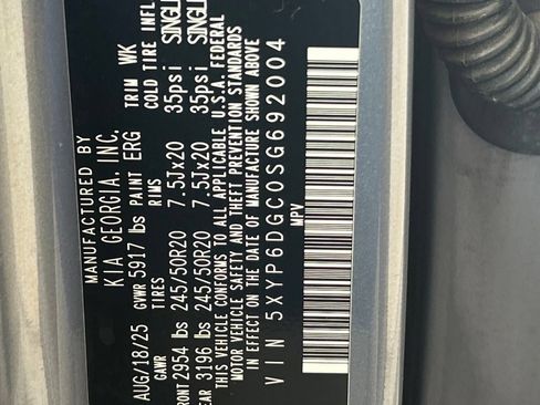 Used 2025 Kia Telluride S AWD/4WD image 42