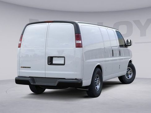 New 2026 Chevrolet Express 2500 w/ Driver Convenience Package RWD image 5