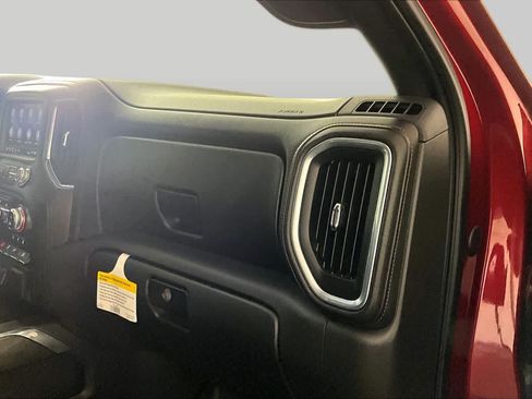 Used 2019 GMC Sierra 1500 AT4 w/ AT4 Premium Package AWD/4WD image 17