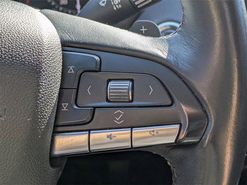 Used 2020 Cadillac XT4 Premium Luxury image 31