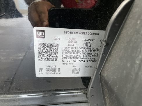 Used 2025 Chevrolet Trax ACTIV w/ Sunroof Package FWD image 39