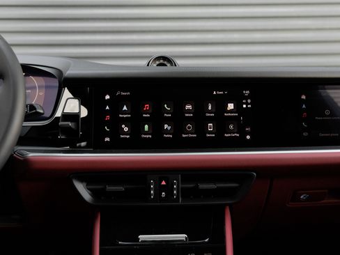 New 2025 Porsche Cayenne Turbo image 23