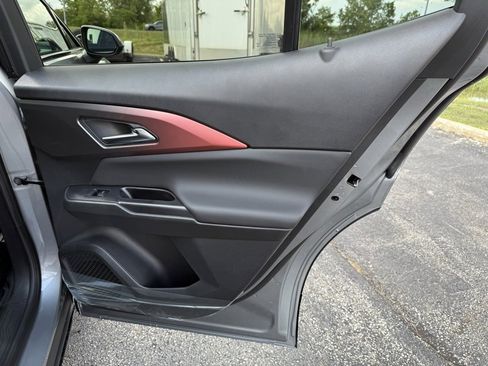 New 2025 Chevrolet Equinox EV RS image 23