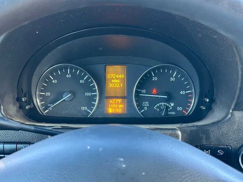 Used 2016 Freightliner Sprinter 2500 image 27