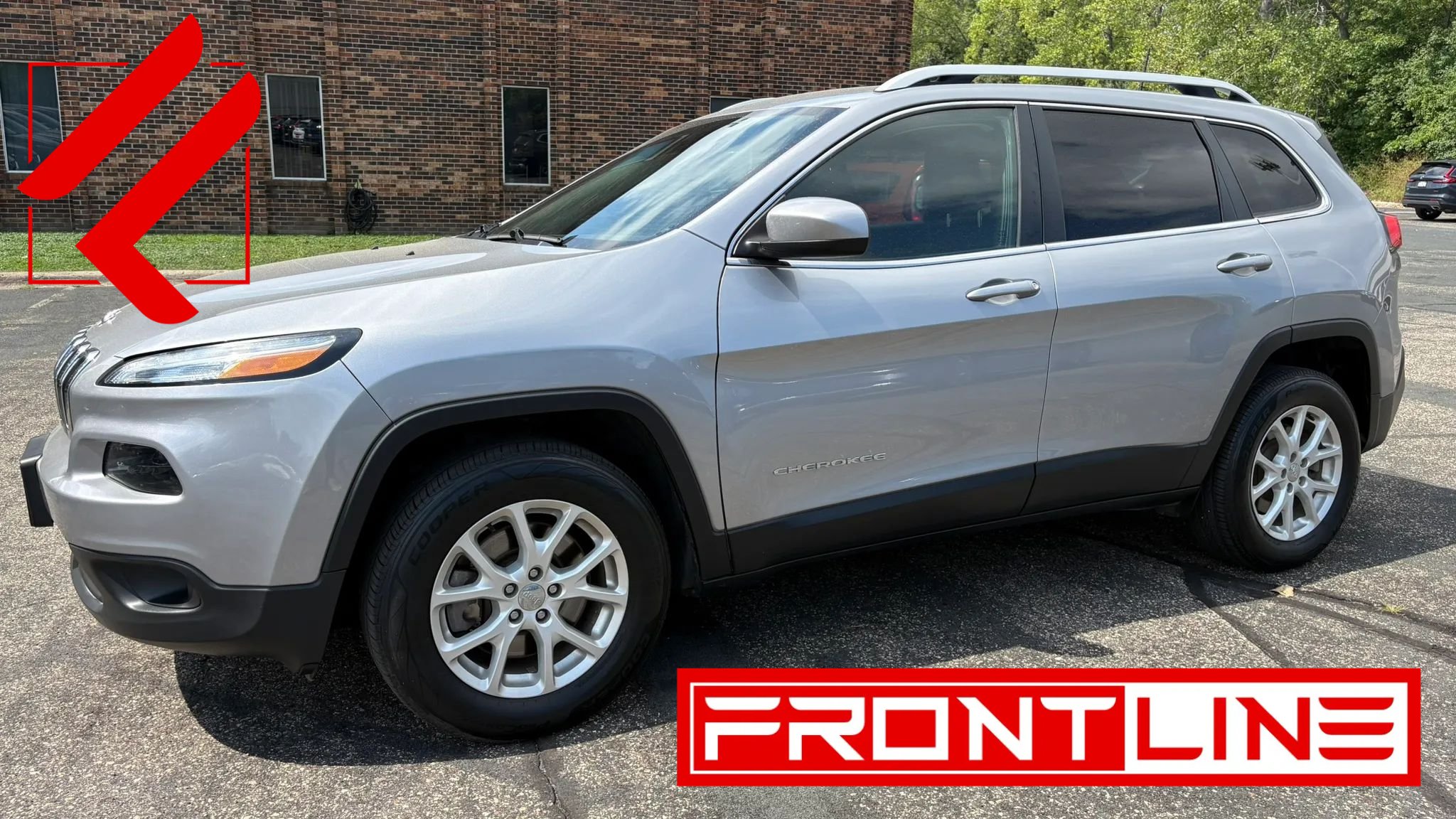 Used 2017 Jeep Cherokee Latitude AWD/4WD image 1