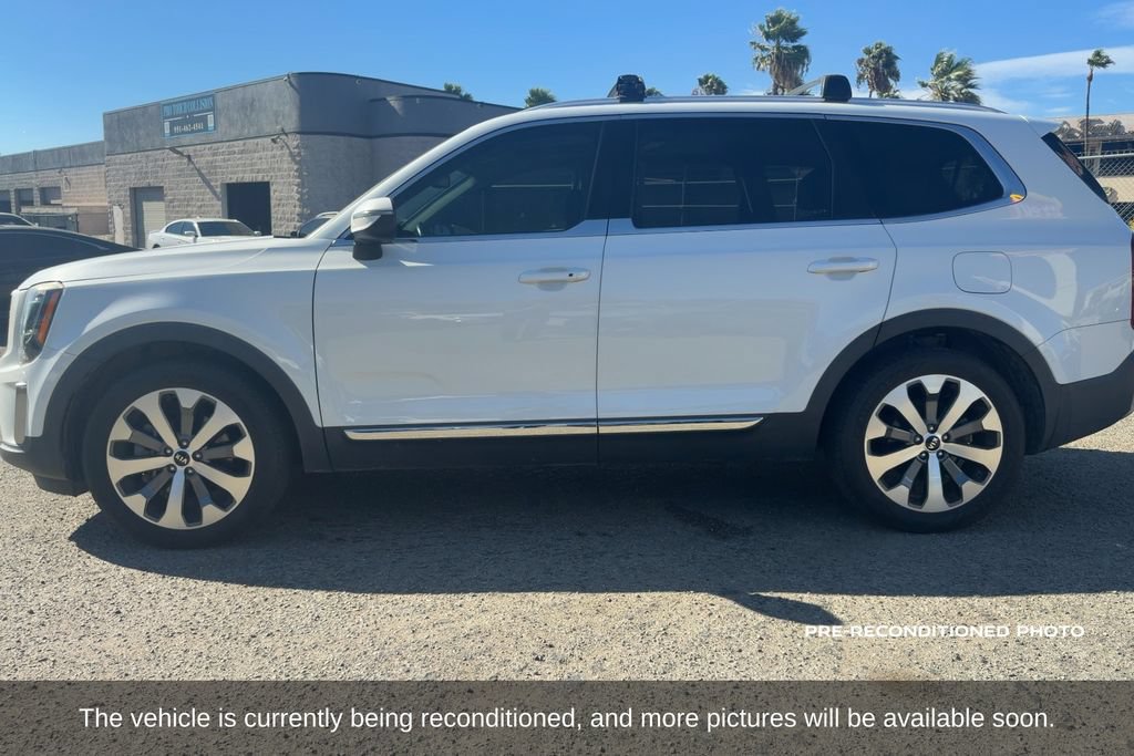 Used 2020 Kia Telluride EX w/ EX Premium Package AWD/4WD image 9