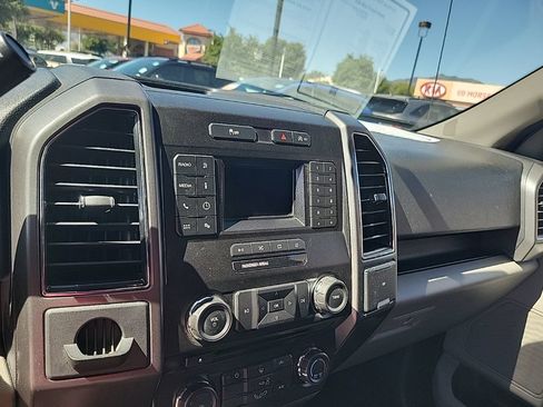 Used 2018 Ford F150 XLT RWD image 24