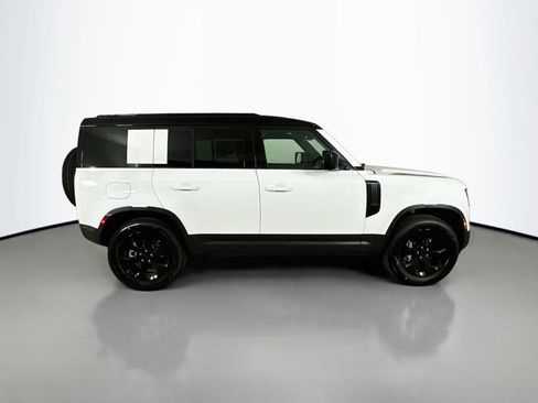 Used 2026 Land Rover Defender 110 S AWD/4WD image 4