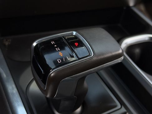Used 2024 Chevrolet Silverado 1500 LTZ AWD/4WD image 22