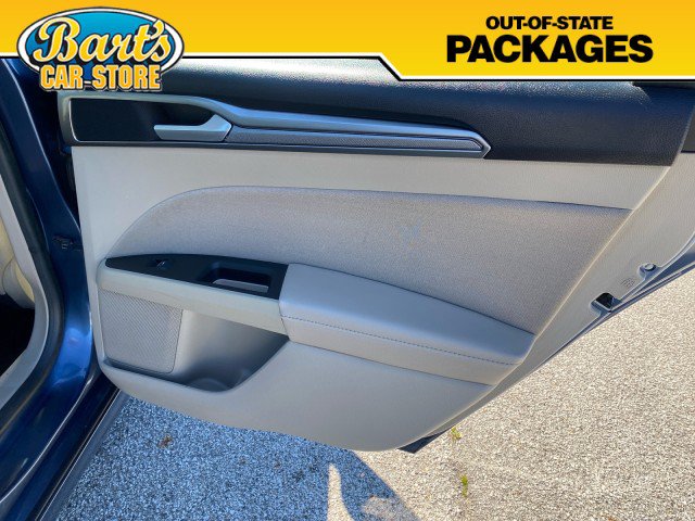 Used 2018 Ford Fusion SE w/ Fusion SE Technology Package FWD image 8