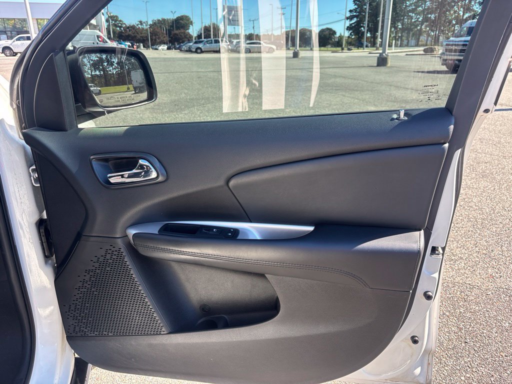 Used 2017 Dodge Journey SXT w/ Premium Group FWD image 38