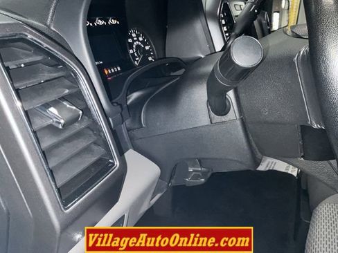 Used 2018 Ford F150 XLT w/ Equipment Group 302A Luxury image 15