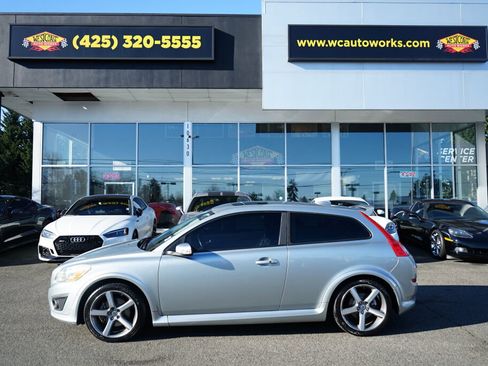 Used 2011 Volvo C30 T5 R-Design image 2