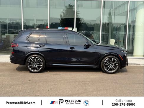 Used 2025 BMW X7 xDrive40i w/ M Sport Package AWD/4WD image 6