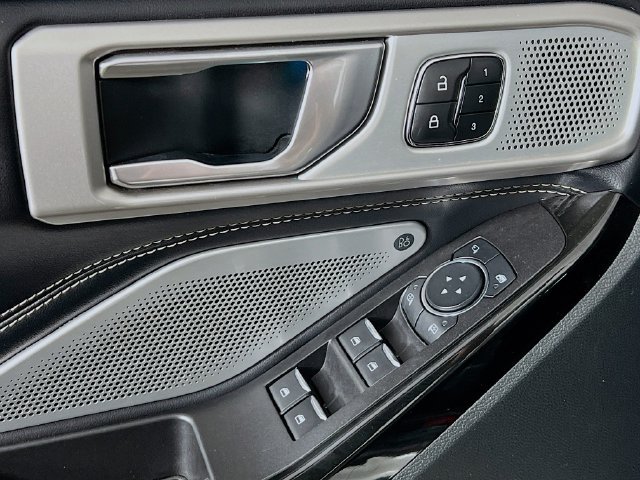 Used 2021 Ford Explorer ST AWD/4WD image 8