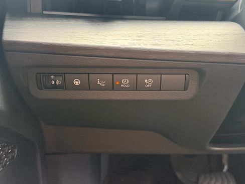 Certified 2024 Nissan Ariya FWD image 30